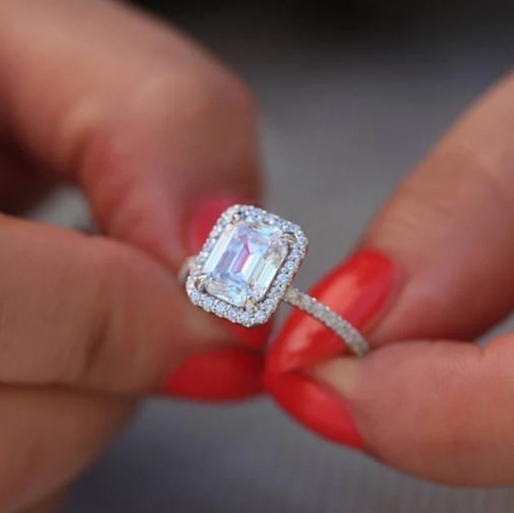 18k White Gold Emerald Cut Diamond Halo Ring - Picture 2 of 4